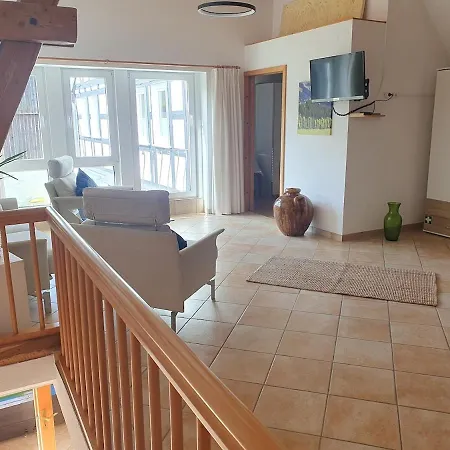 Paradiesken Am Berg Appartement *